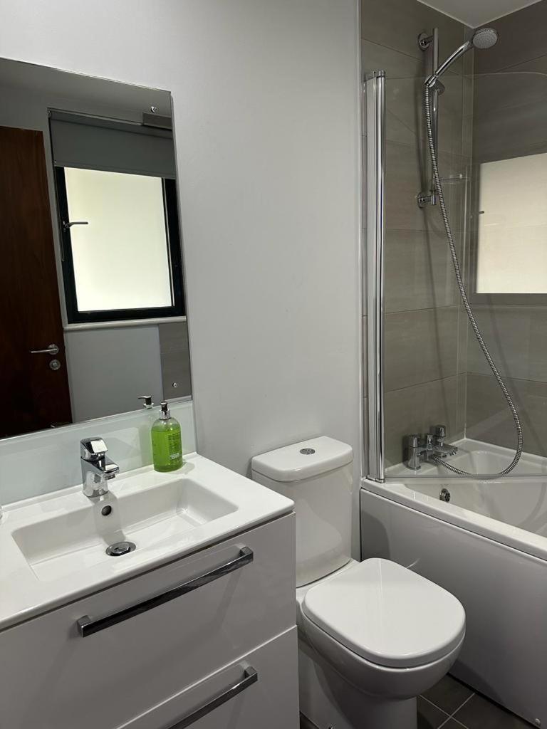 Luxury 9Ine Beautiful Bull Ring Apartment Free Parking Birmingham Kültér fotó