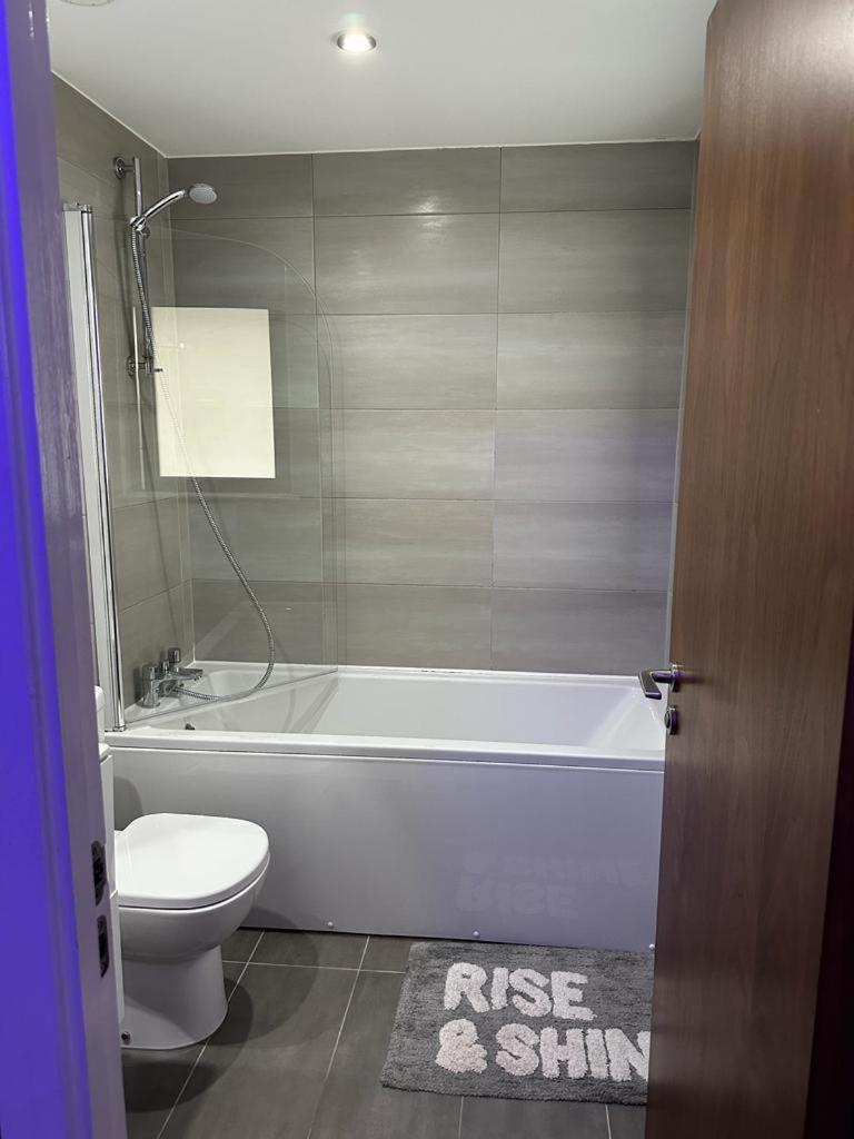 Luxury 9Ine Beautiful Bull Ring Apartment Free Parking Birmingham Kültér fotó